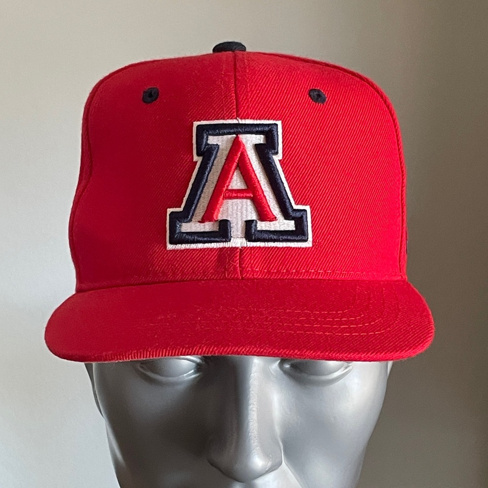 Zephyr University of Arizona snapback hat Like New